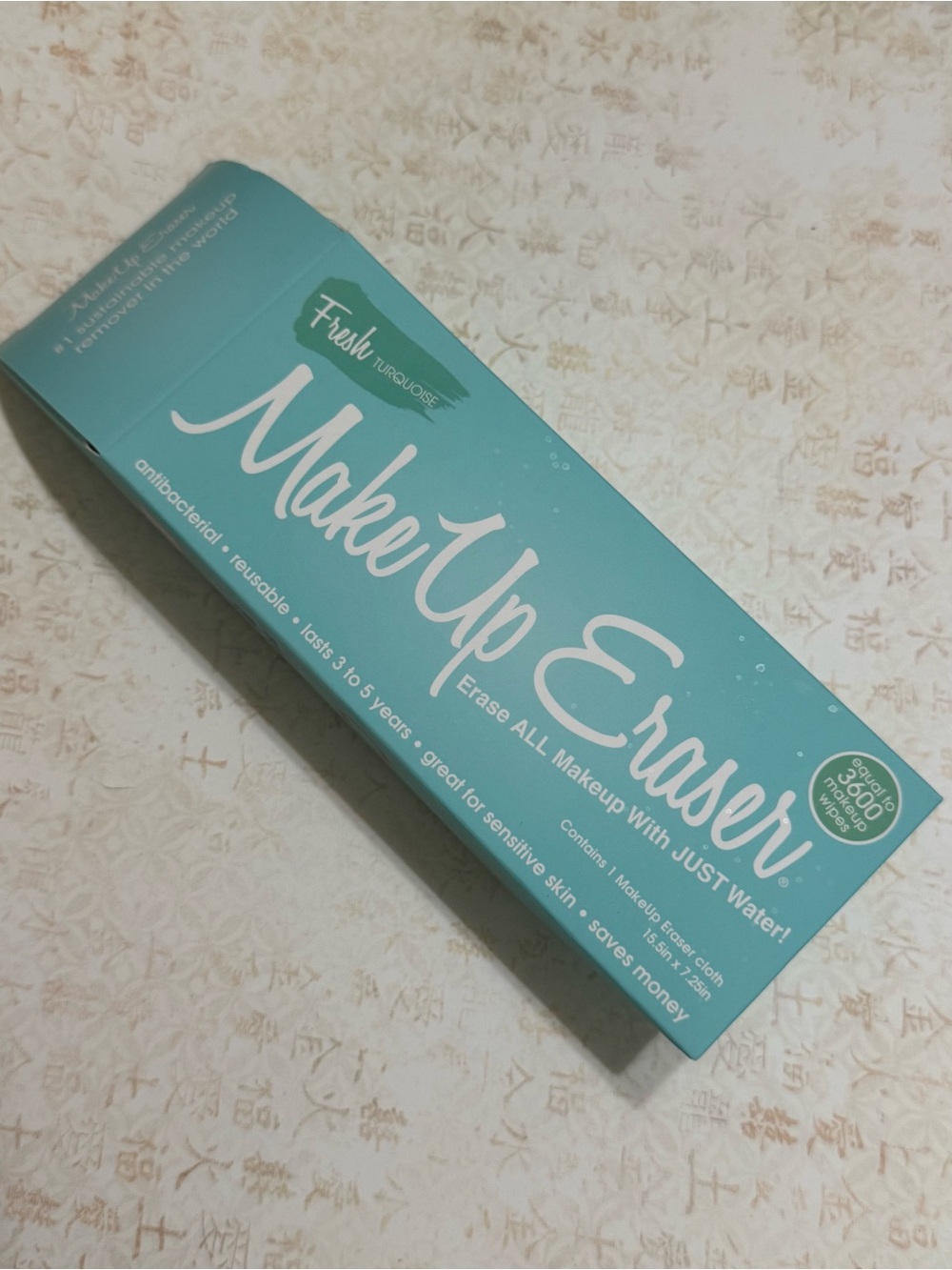 MAKEUP ERASER